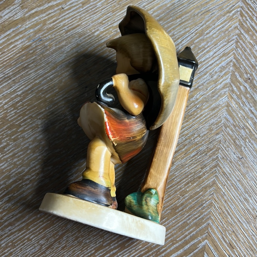 NAPCO April Showers Japanese Ceramic Collectable Figurine AH3F - Picture 7 of 10